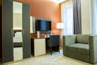 Отель Barin Residence Myasnitskaya Москва Трехместный номер Делюкс-3